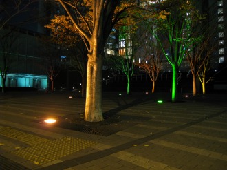 NEC玉川ルネッサンスシティの広場